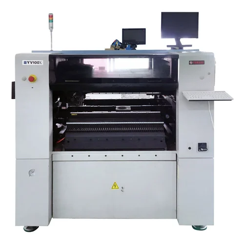 이형부품 장착기